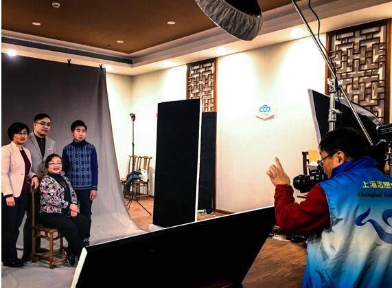 186件摄影作品 记录申城志愿服务的暖心瞬间